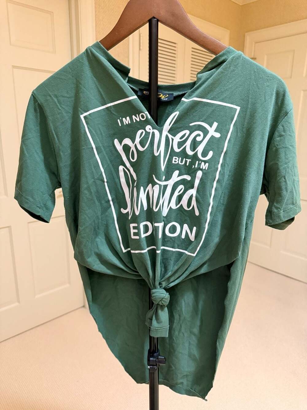 Mega Wear Women's Green Graphic Size L